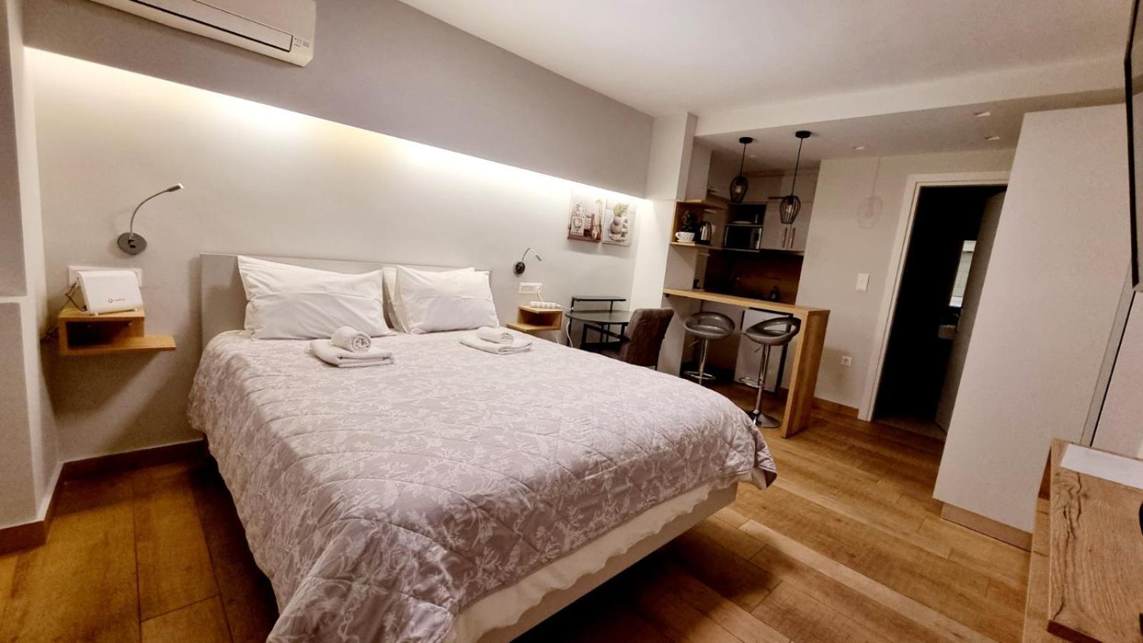 Stylish Studio Near Athens Hilton, Self Check-In! Esterno foto